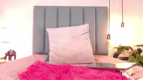 Jupiter Fox online show from January 2025 05:42:01 PM