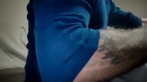 Yuri online show from October 2025 09:42:01 PM