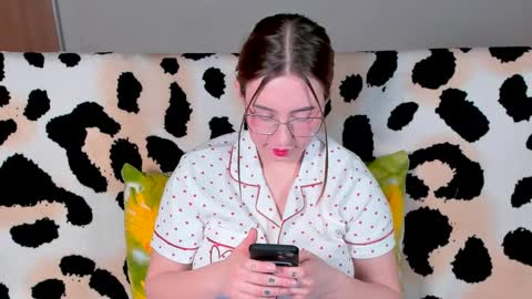 Nika and Mark online show from February 2025 08:21:01 AM