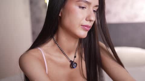 Katarina online show from November 2025 08:31:01 PM