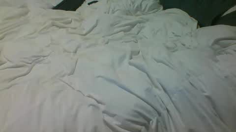 justbeing000000 online show from June 2026 04:28:01 AM