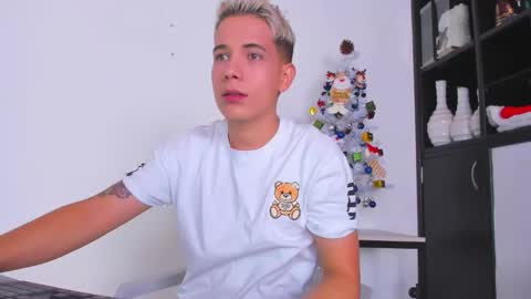 justin_biker online show from December 2025 02:14:02 PM