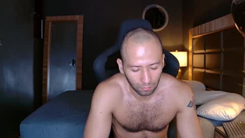 Justin online show from February 2025 12:49:01 AM