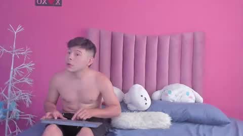 JUSTIN Y JAZMIN online show from December 2024 09:27:01 PM