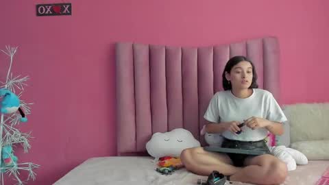 JUSTIN Y JAZMIN online show from January 2025 07:18:01 PM