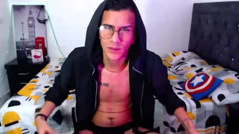 JUSTIN online show from October 2025 11:35:01 PM