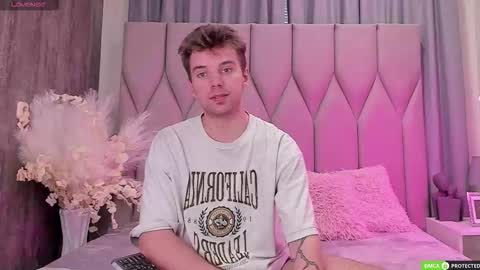 Arthur online show from September 2025 08:49:02 AM