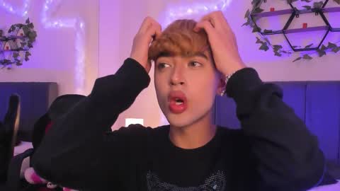 Justin online show from October 2025 11:42:01 AM