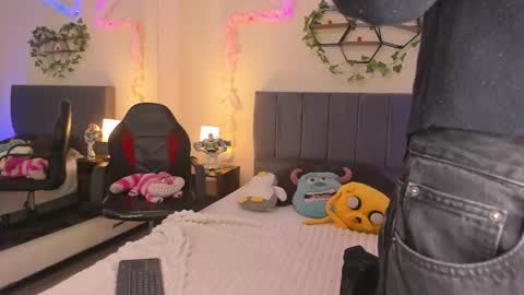 Justin online show from February 2026 11:21:01 AM