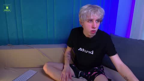 justTEEN online show from May 2026 10:20:02 AM