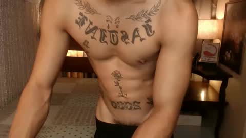 justine_hunk online show from December 2025 03:34:01 AM