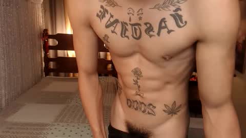 justine_hunk online show from January 2026 06:37:02 AM