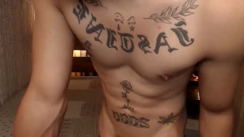 justine_hunk online show from June 2026 06:52:02 AM