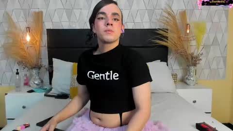 Justine online show from March 2026 05:44:01 AM