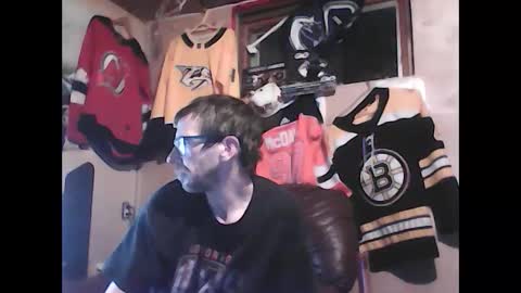 justinjerksit online show from December 2024 03:00:02 PM