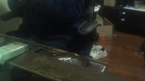 justmeohio online show from December 2025 02:50:02 AM