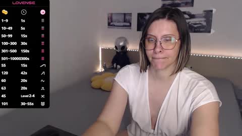 Snapshot of justmexy7 chatting on February 2025 06:06:01 AM Julie online show from February 2025 06:06:01 AM