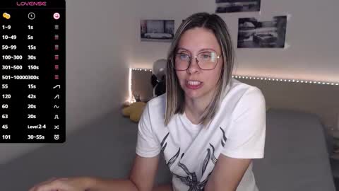 Snapshot of justmexy7 chatting on September 2025 03:11:02 PM Julie online show from September 2025 03:11:02 PM