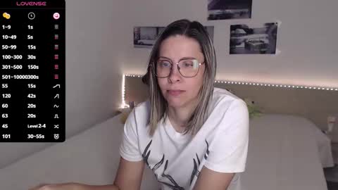 Snapshot of justmexy7 chatting on October 2025 04:00:02 AM Julie online show from October 2025 04:00:02 AM