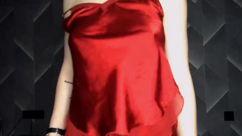 Lina online show from October 2025 08:09:02 PM