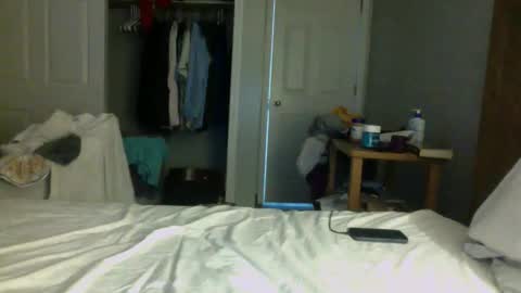 J and Sugar snap pea online show from February 2026 11:57:02 PM