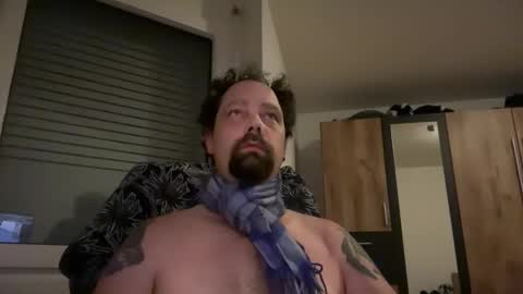 niceoregano online show from December 2025 06:48:02 PM