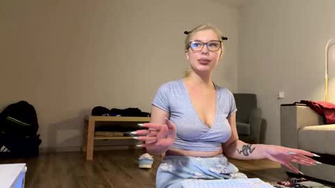 KITTY AND NICK Broadcast start time 10 am and 10 pm Moscow time online show from March 2026 10:26:02 PM