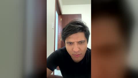 Snapshot of k24327 chatting on May 2026 07:54:02 PM k24327 online show from May 2026 07:54:02 PM