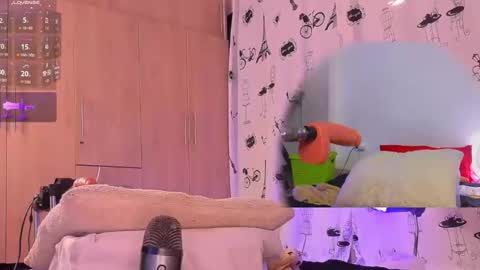  Karolin  online show from April 2026 11:10:02 PM