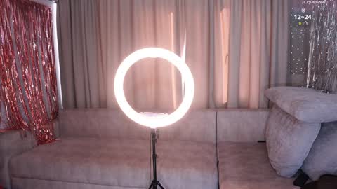 Amely online show from October 2025 03:49:02 AM