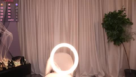Snapshot of k_kimikooo chatting on April 2026 06:06:01 AM Amely online show from April 2026 06:06:01 AM