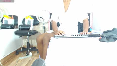 STORMI online show from December 2025 01:02:01 AM