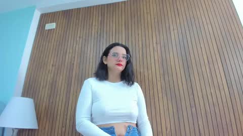 Kyelie online show from February 2025 08:14:02 PM