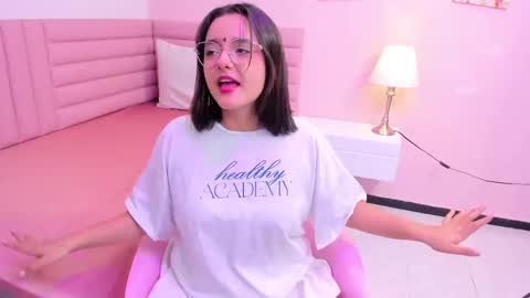 Kyelie online show from September 2025 08:12:02 PM