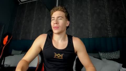 KAEL online show from October 2025 07:34:02 PM