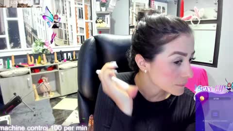 Antonella online show from January 2025 06:44:01 PM