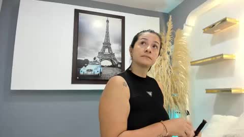 Antonella online show from November 2025 09:34:02 AM