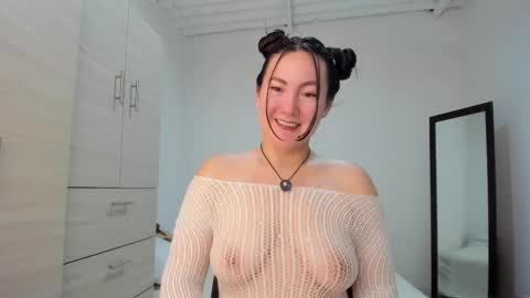 ChloeIndependient model online show from November 2025 02:39:02 PM
