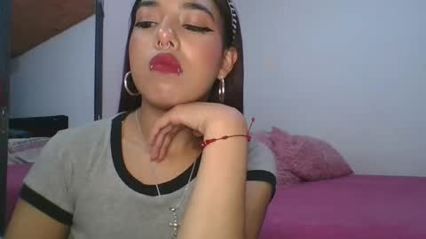 KAHELIINDEPENDENT MODEL online show from January 2025 07:40:01 PM