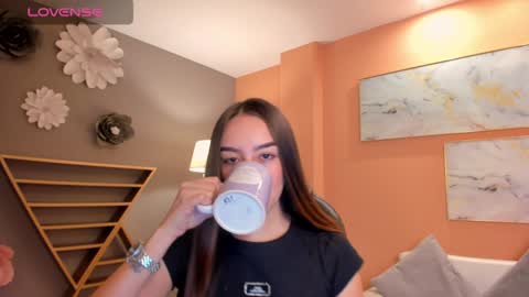 Kaia Ferreira online show from January 2025 12:05:02 PM