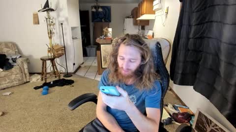 Kaiku77 online show from November 2025 07:24:01 PM