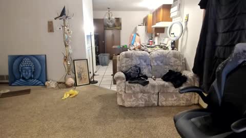 Kaiku77 online show from November 2025 07:35:02 PM