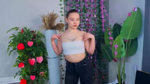 Bonnie online show from February 2026 06:42:01 AM