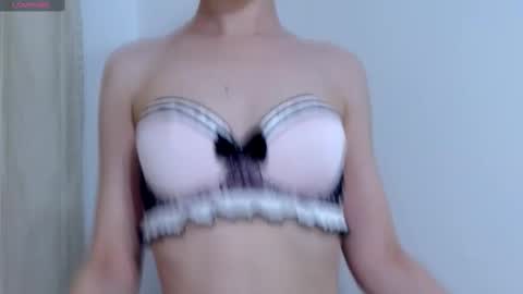 Kaila Lewis online show from October 2025 05:42:01 PM