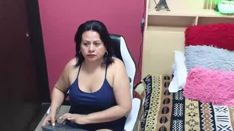 kaily jonness online show from October 2025 10:54:02 PM