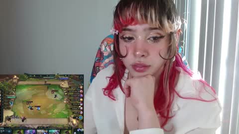 Kairi online show from December 2024 11:03:01 PM