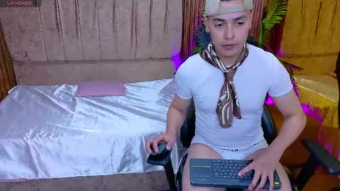 Snapshot of kairo_tay1 chatting on July 2026 07:02:02 PM kairo_tay1 online show from July 2026 07:02:02 PM