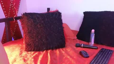 Kairy online show from February 2025 10:39:01 PM