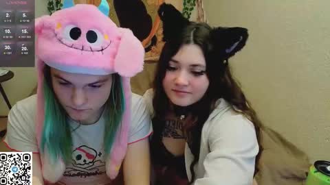 Snapshot of kaisythesmall chatting on November 2025 10:43:02 AM Kessy online show from November 2025 10:43:02 AM