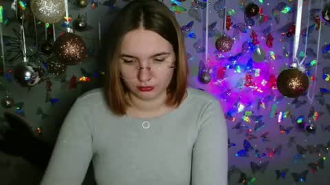 Kaitlin online show from November 2025 06:07:01 PM